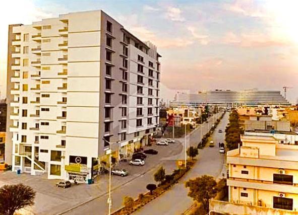 Atrium High Suite 2Bed Family Apartment Near Giga Mall Islamabad Bagian luar foto